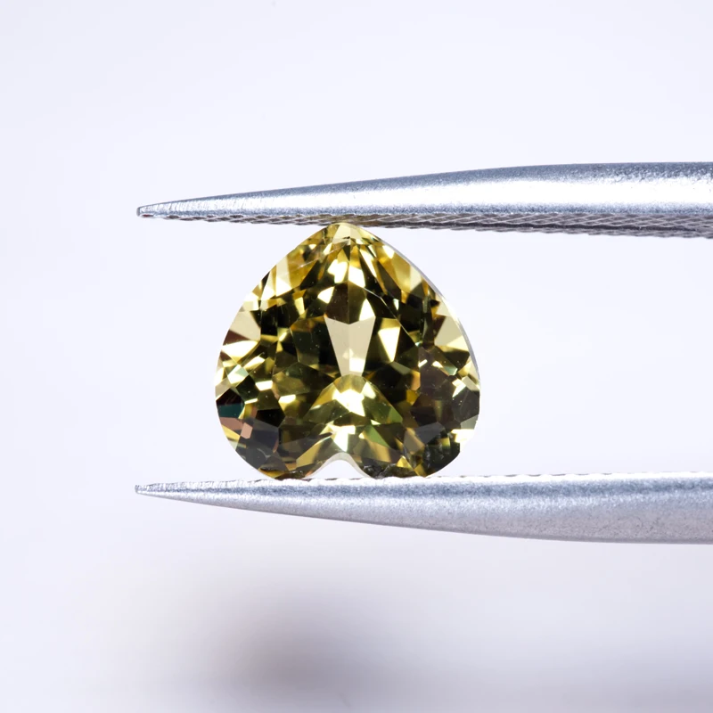 Im Labor gezüchteter Saphir, gelbe Farbe, VVS1, Herzform, Fabrik, Großhandel, DIY, fortschrittlicher Schmuck, Ringe, Ohrringe, Herstellung mit Zertifikat – Detail 3