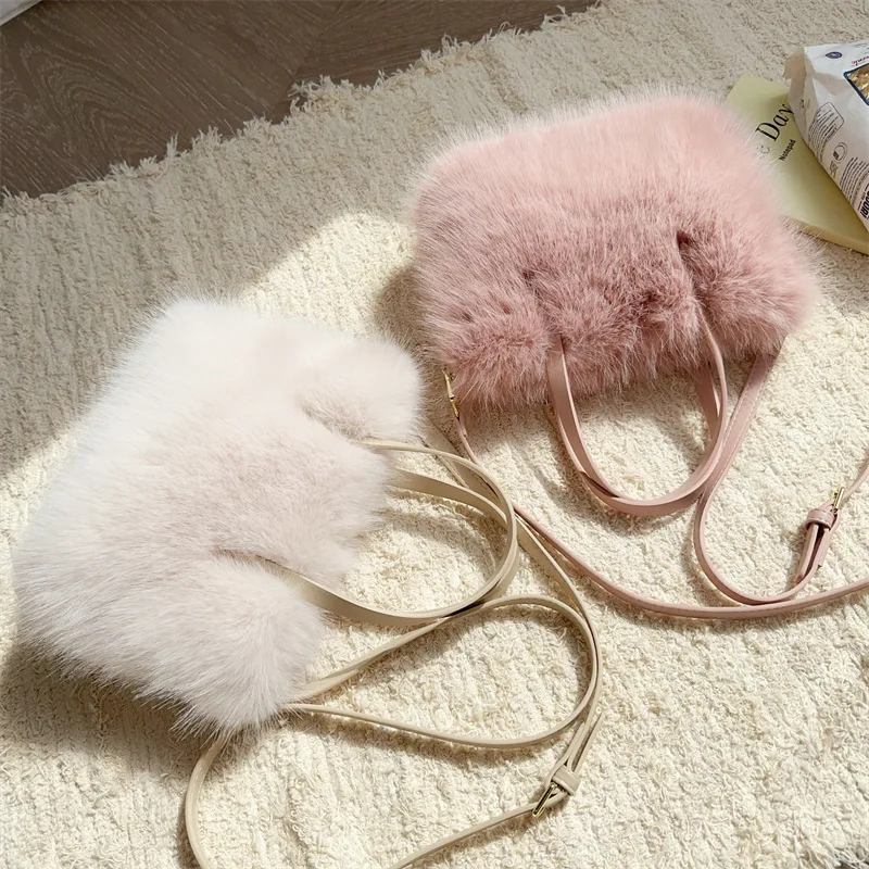 Fashion Winter Women\'s Faux Fur Handbags Retro Ladies Fluffy Shoulder Bags Large Capacity Soft Plush Female Tote Underarm Bag 가방