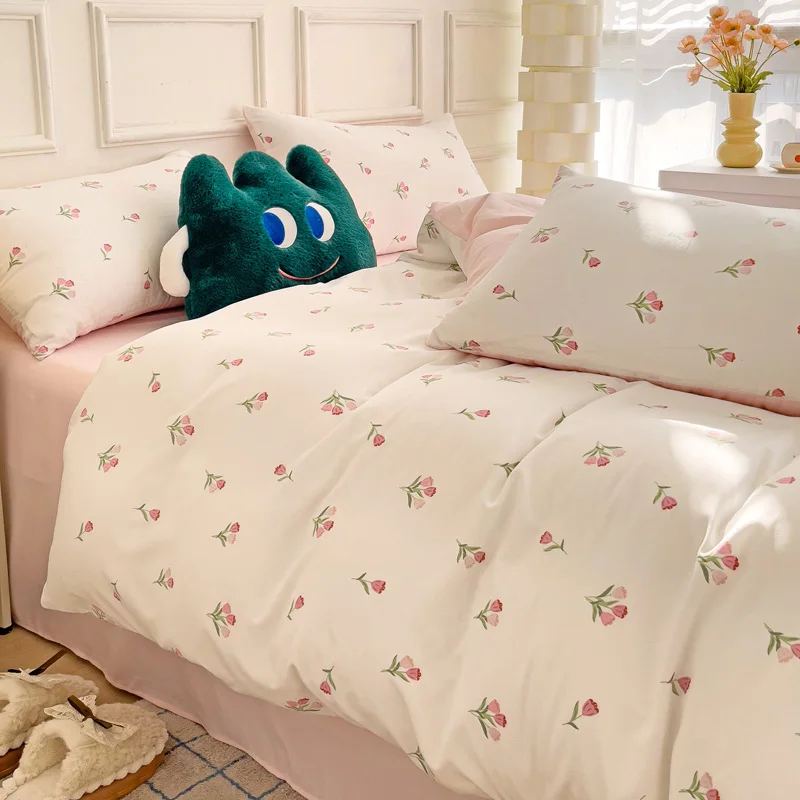 3-piece  Knitted And Washed Double-layer Yarn Set  Including One Quilt Cover And A Pair Of Pillowcases view 3