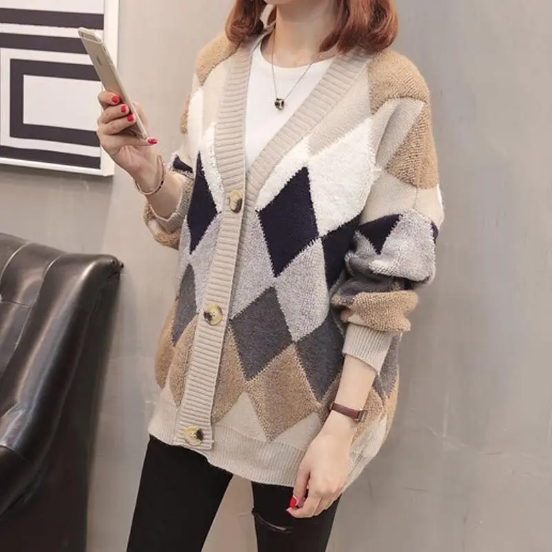 Korean Edition Lazy Cardigan Women\'s Sweater Autumn Winter Letter Thickened Knitted Long Sleeved Casual Loose Top for Women