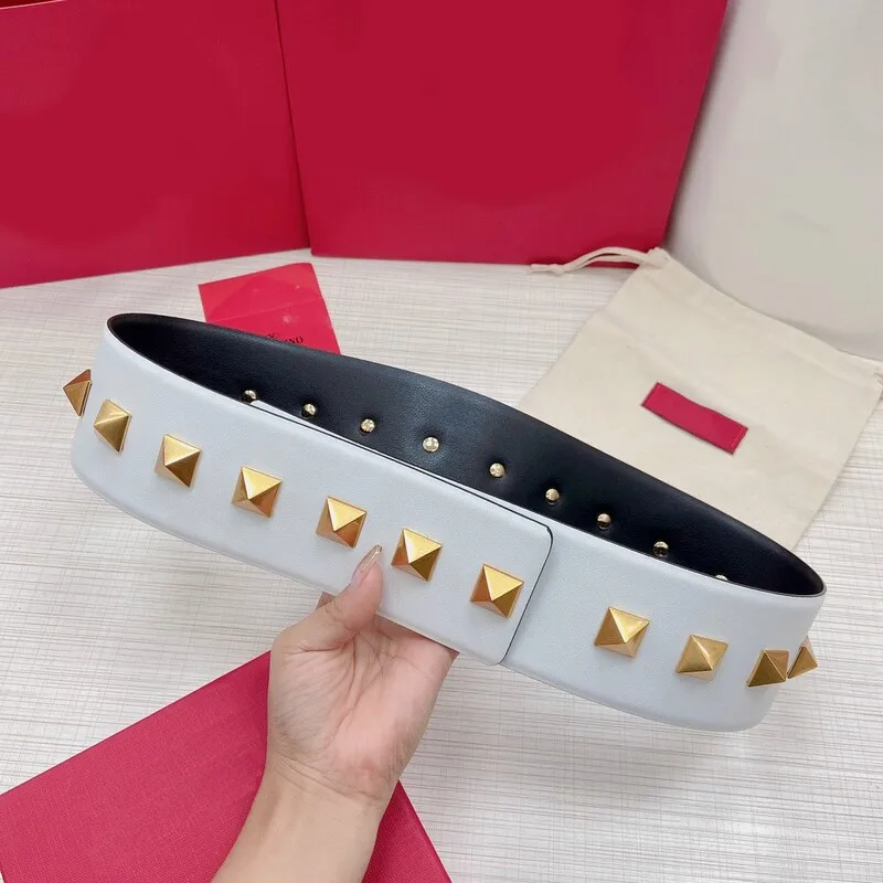 Ampia versione 7.0 copertura in vita da donna delicata piramide accessori hardware completi cintura cintura in pelle positiva di alta qualità