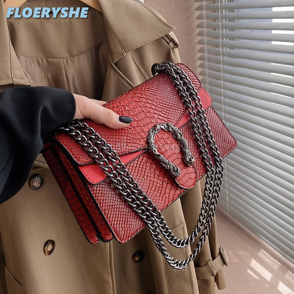 Punk Chain Women's Bag Fashion Crossbody Shoulder Small Square Bag Double Compartment Flap Crocodile Pattern Bag Snake Buckle