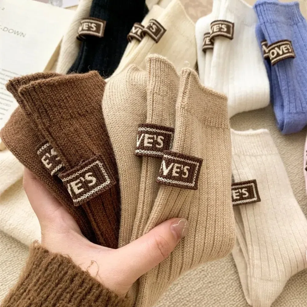 Keep Warm Mid-Tube Socks Ins Solid Color Middle Tube Women Socks Heel Furry Label Ins Knitted Snow Boot Socks Autumn Winter