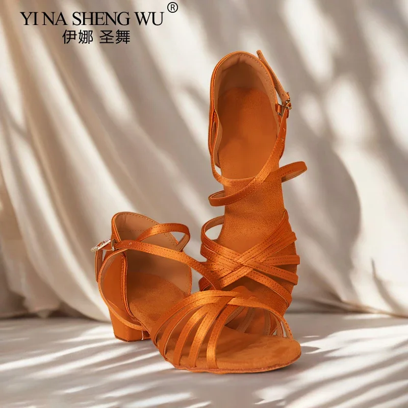 الكبار/أطفال كعب منخفض لينة أسفل أحذية الرقص المهنية حجر الراين مشبك الجلد المدبوغ لينة وحيد أحذية الرقص فتاة أحذية الرقص اللاتينية