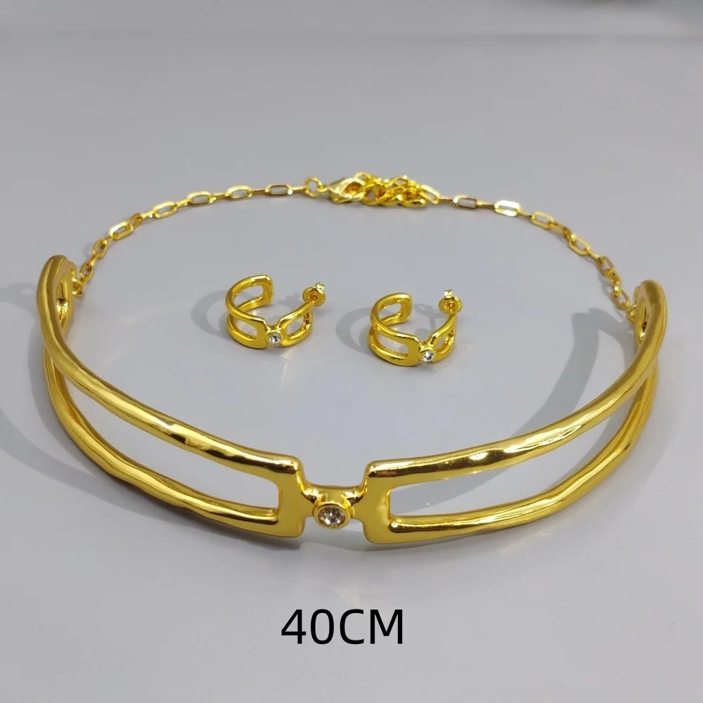 Spain 2026 neutral cool style gold and silver geometric line earrings necklace, jewelry two-piece set, give friends trendy