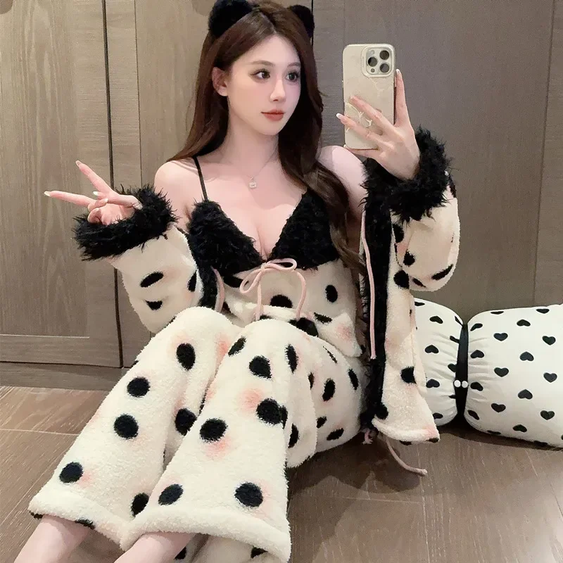 

Women's Autumn and Winter Pajamas New Flannel Home Clothes Coral Fleece Thickened Sweet Princess Long Sleeved Three Piece Set