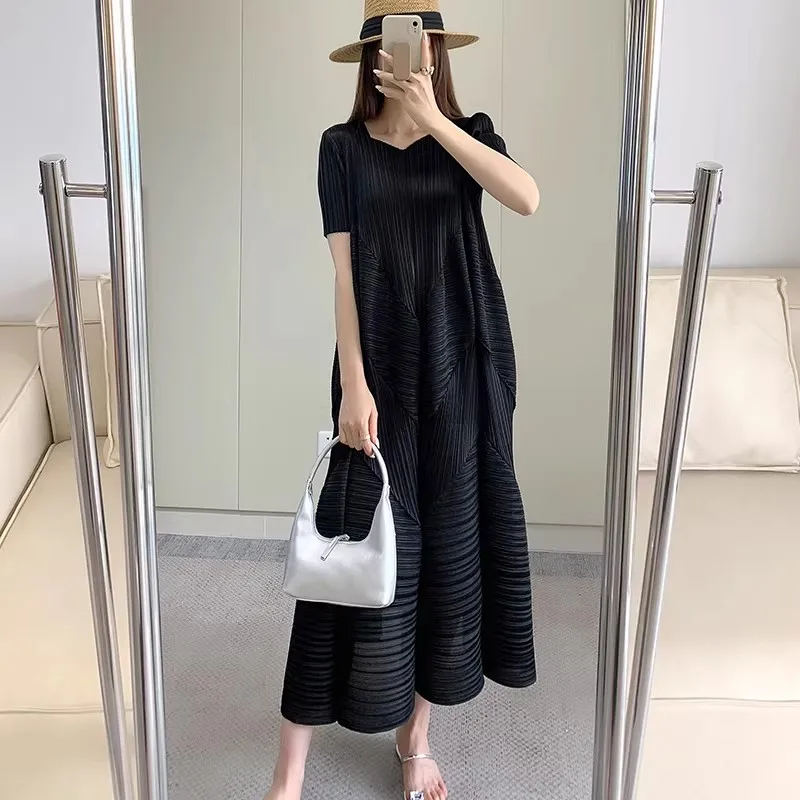 

Miyake Summer Pod Dress Women Pleated Fashion Loose Large Size Stretchy Mid-Length Bubble Pleated Skirt Wrinkle-Free Translucent
