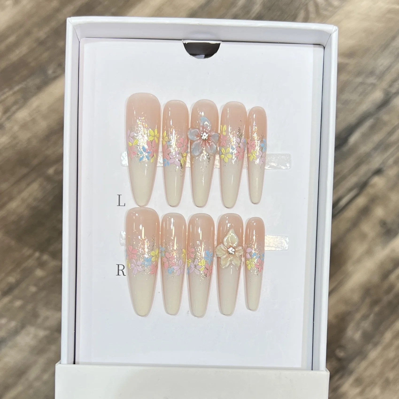 

10Pcs Long Stiletto Press on Fake Nails White Gradient Handmade False Nails 3D Colorful Flower Detachable Full Cover Nails Tips