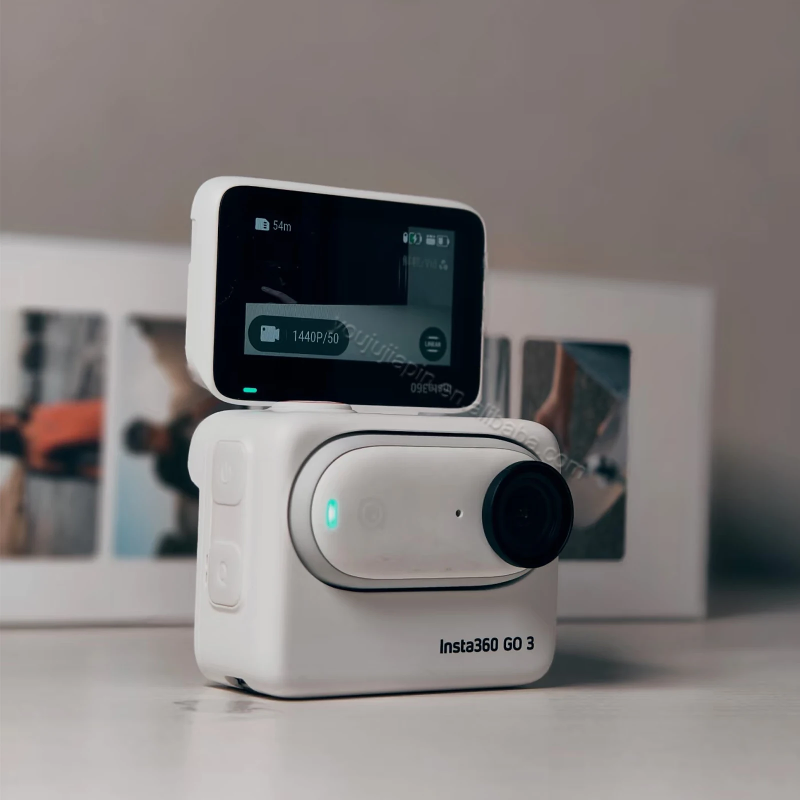 كاميرا Insta360 GO 3 الأصلية المدمجة وخفيفة الوزن، محمولة ومتعددة الوظائف POV تثبيت في أي مكان