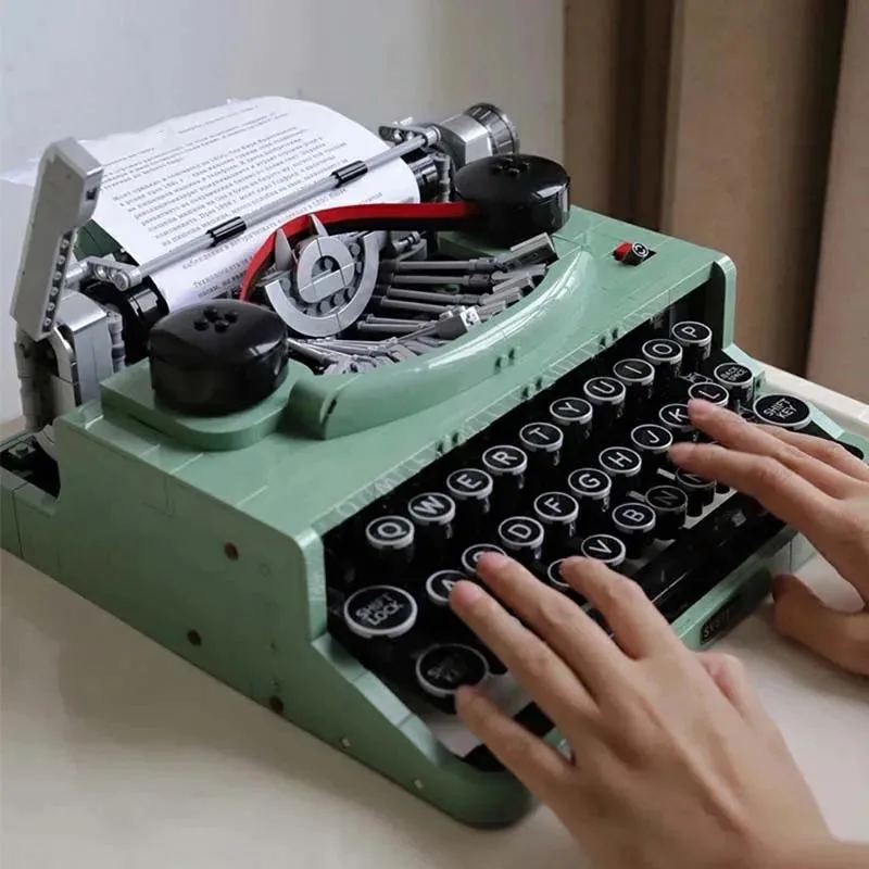 The Retro Typewriter Building Blocks Marking Machine Keyboard 2079 PCS Kids Writing Machine Gift Toy Compatible 21327