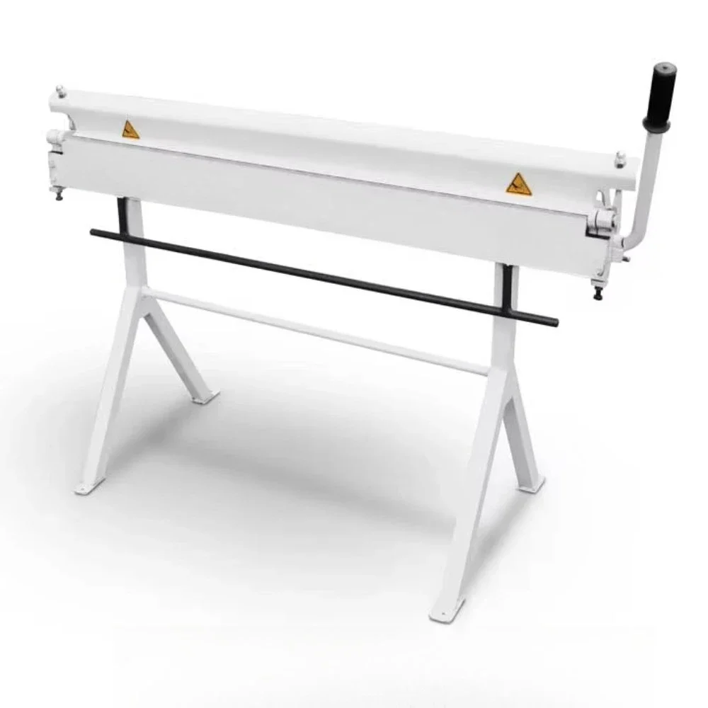 

Light manual folding machine