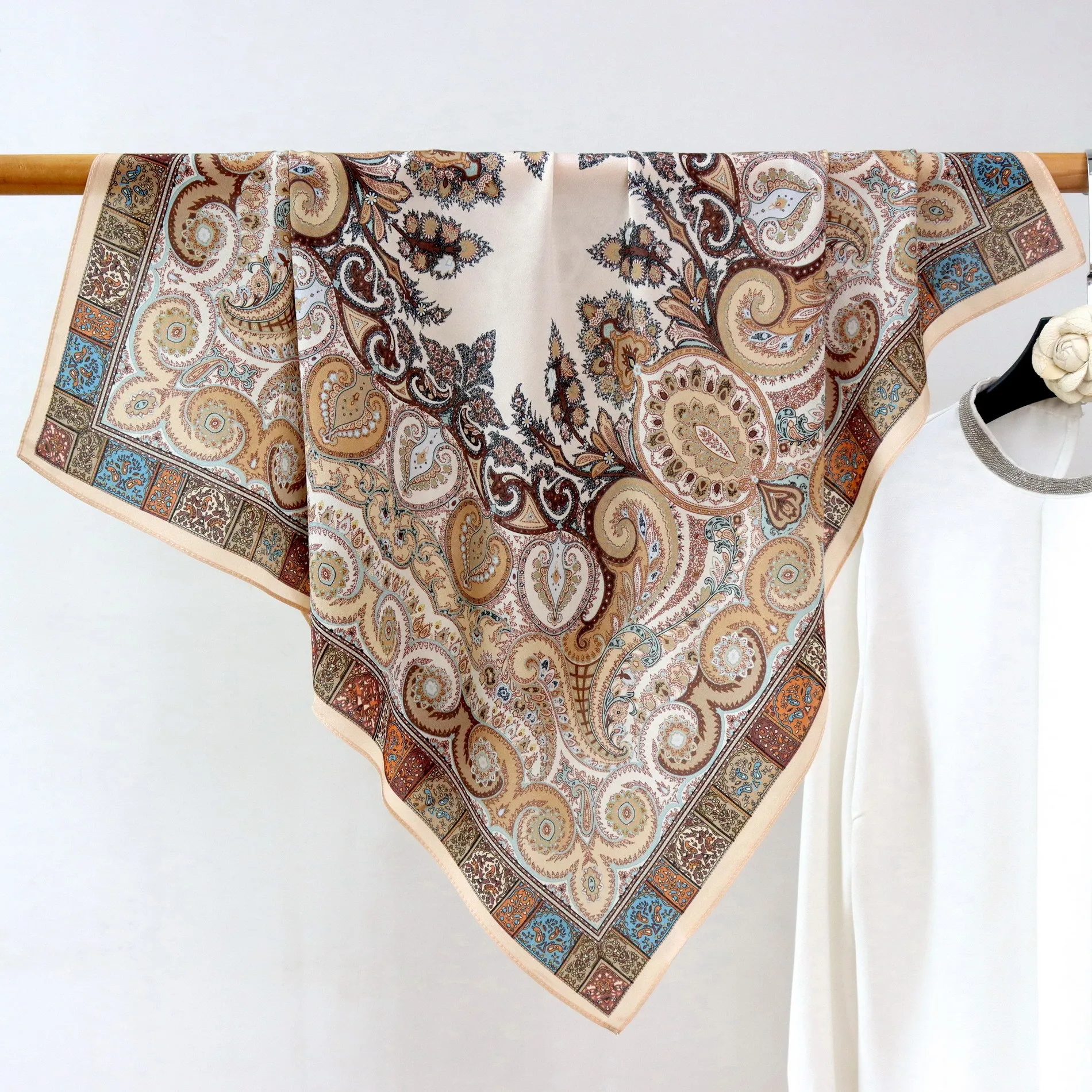 petit-foulard-doux-65-cm-bandanas-carres-en-soie-pour-femmes-accessoires-pour-cheveux-et-cou-foulard-femme-65-cm-65-cm