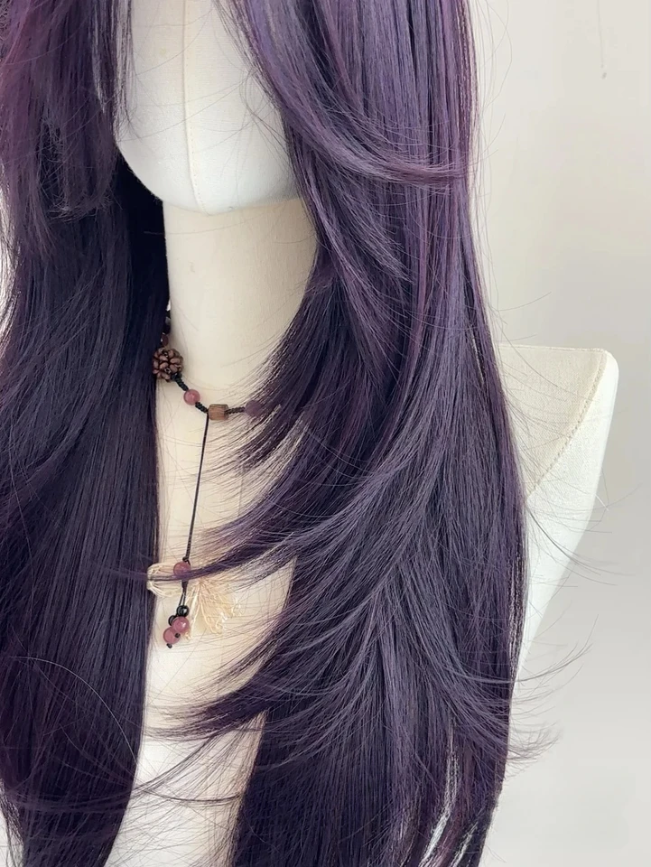 Peluca sintética color púrpura oscuro Ashley para mujer, 22 pulgadas, cabello largo con flequillo cortina, lacia y en capas, para cosplay y Lolita 4
