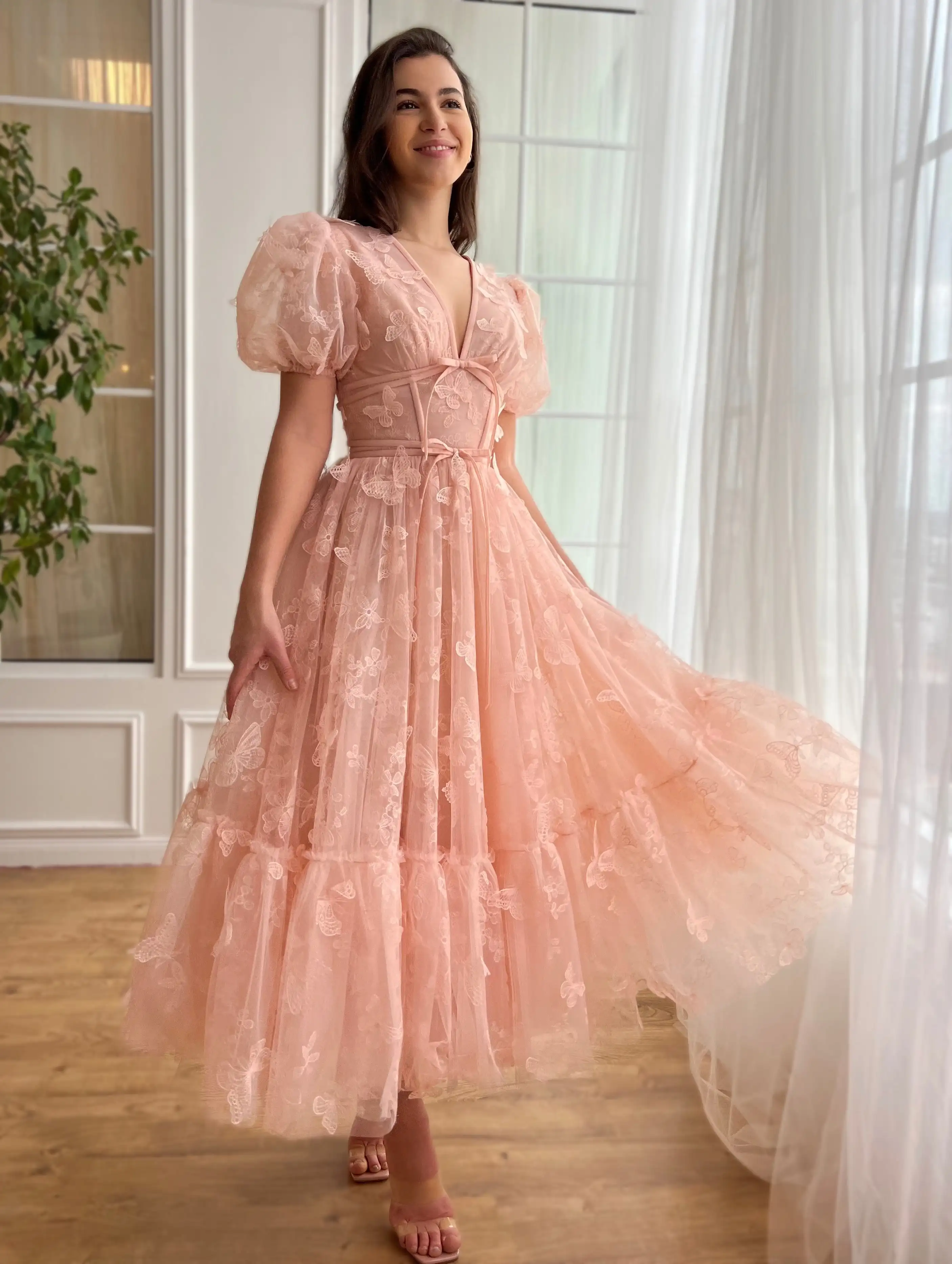 Tulle V-neck Short Sleeve Homecoming Dresses Butterflies Appliques A-line Tea-Length Princess Dress Teen's Birthday Party Gowns