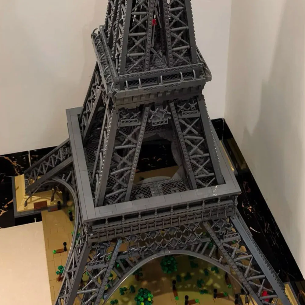 The Famous Big Tower Model 10307 Building Blocks Sets Suitable for Christmas Gifts Not Compatible with Legoed Particles,10001pcs