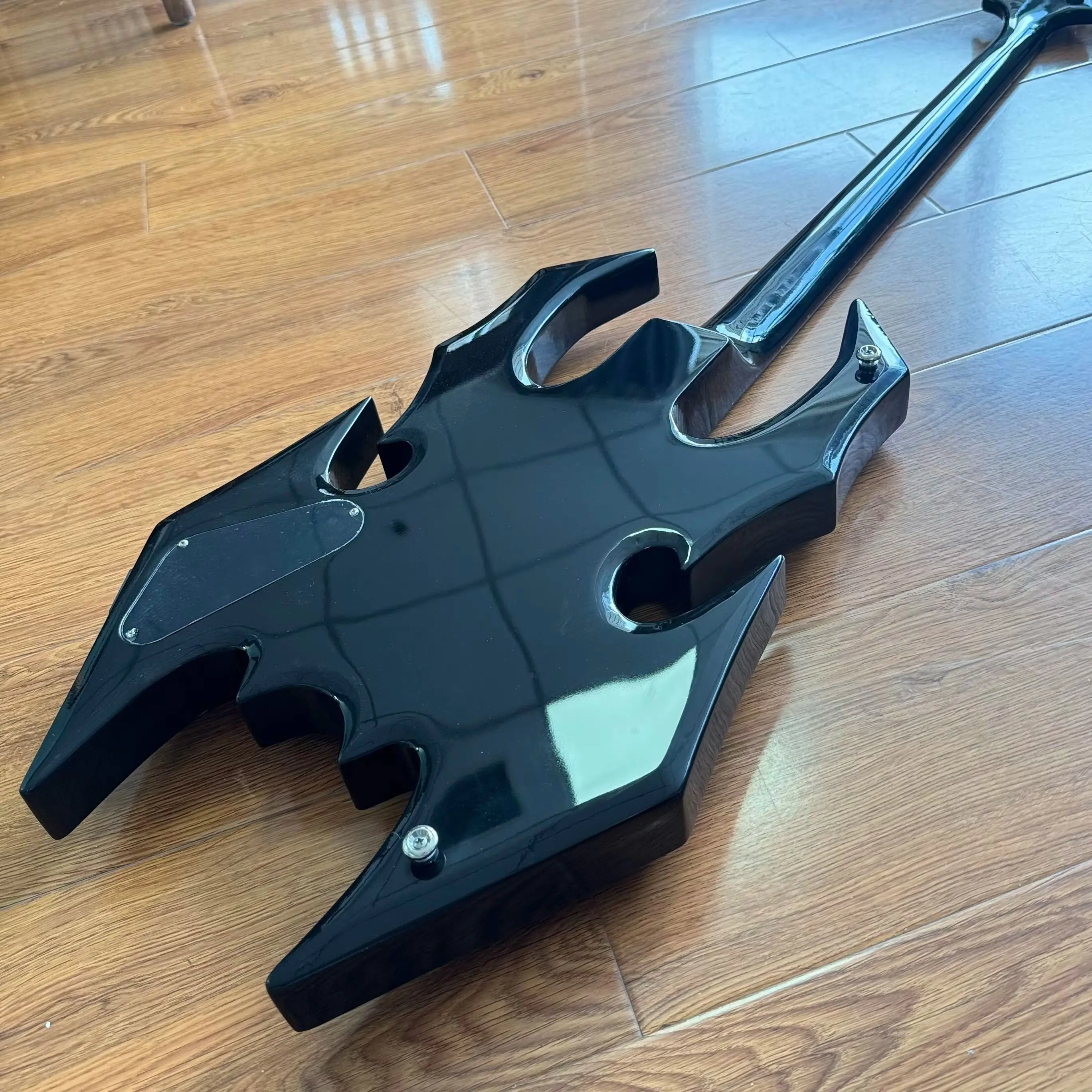 US Warehouse Alien 4-String Electric Bass Bat-Shaped Bright Black Separate Dual Single-Coil Pickups - Hollowed-Out Sharp Corners - Heavy Metal Style Christmas Gift In Stock Free Shipping Christmas Gift In Stock Free Shipping