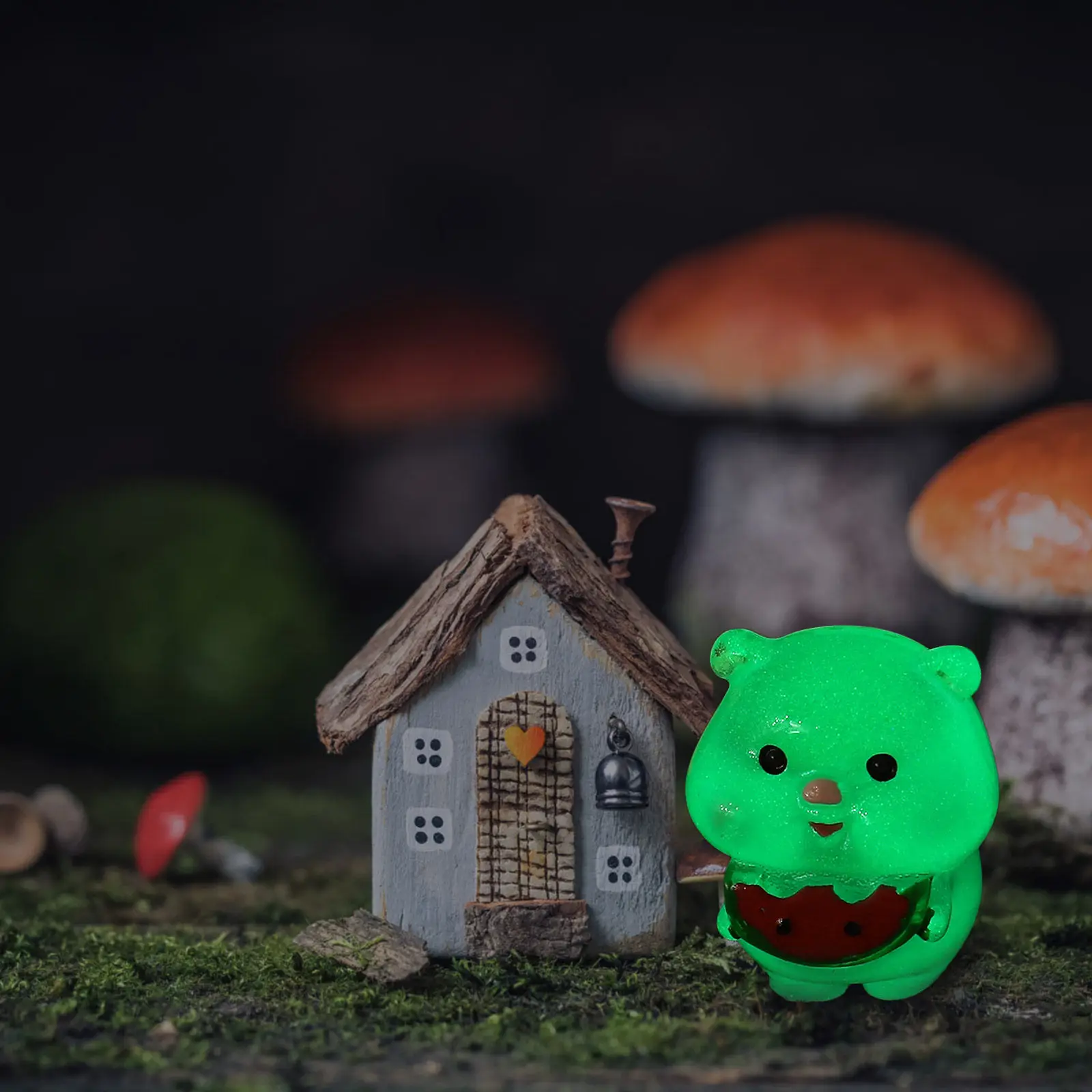 

10 шт. светящихся миниатюрных фигурок свинок из смолы, милые маленькие свинки-скульптуры для микроландшафта, украшения для автомобиля, сада, стола