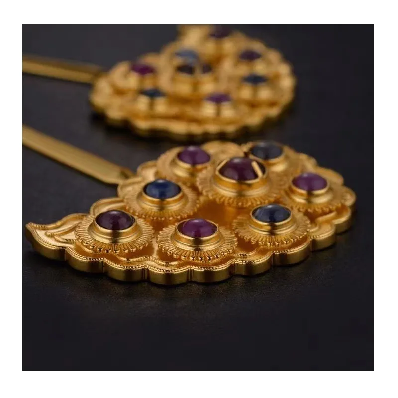

Tang Feng Gilt Hairpin, Golden Retro Inlaid Treasure Pressing Temples, Golden Hairpin, Hundred Flowers and Silk Bun Head Hair Ac