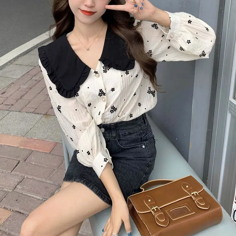 Stylish Floral Embroidery Shirt Spring Autumn Sweet Doll Collar Basic Female Clothing Single-breasted Commute Long Sleeve Blouse