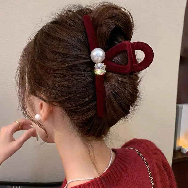 Pinzas para el cabello Vintage con flores para niña, pasadores grandes de terciopelo a la moda, accesorios para el cabello para mujer y niña, Clip de tiburón