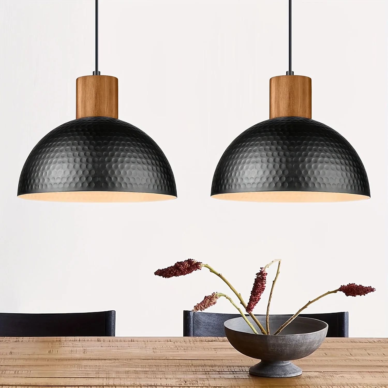 

Black hammered industrial metal dome pendant light, suitable for kitchen islands, dining rooms, bedrooms, and hallways