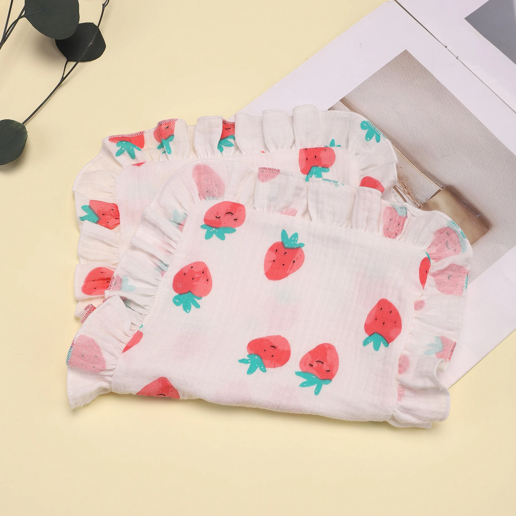 4Pcs/Set Cute Floral Prints Soft Muslin Cotton Gauze Shoulder Rag Baby Burping Pad Ruffle Newborn Baby Burp Cloths