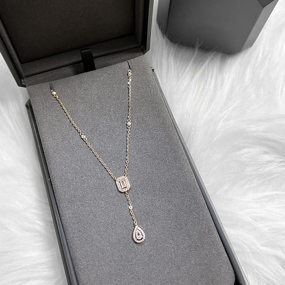 

New Y2K style teardrop square diamond pendant necklace, women's tassel teardrop zircon chain, fashionable party jewelry.