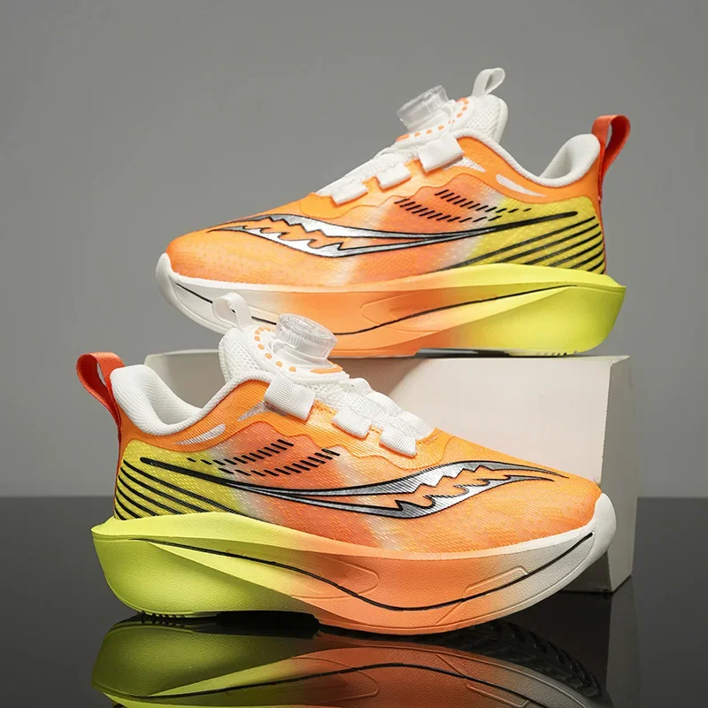 Kinder-Sportschuhe Leichte Bequeme Jungen-Outdoor-Laufschuhe 2026 Neue Frühlings-Freizeitschuhe für Mädchen Tägliche Tennisschuhe