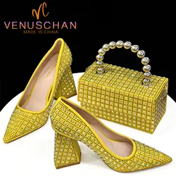 Venus Chan-festa con tacco nigeriano per donna scarpe gialle e borsa Set borsa con strass Design italiano matrimonio INS 2024