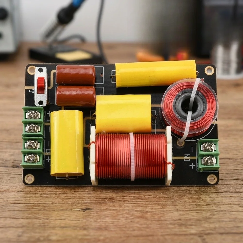2 Way Crossover Board 250W with Polypropylene Capacitors OFC Inductors and Clean Signal Separation for Audio Enthusiasts