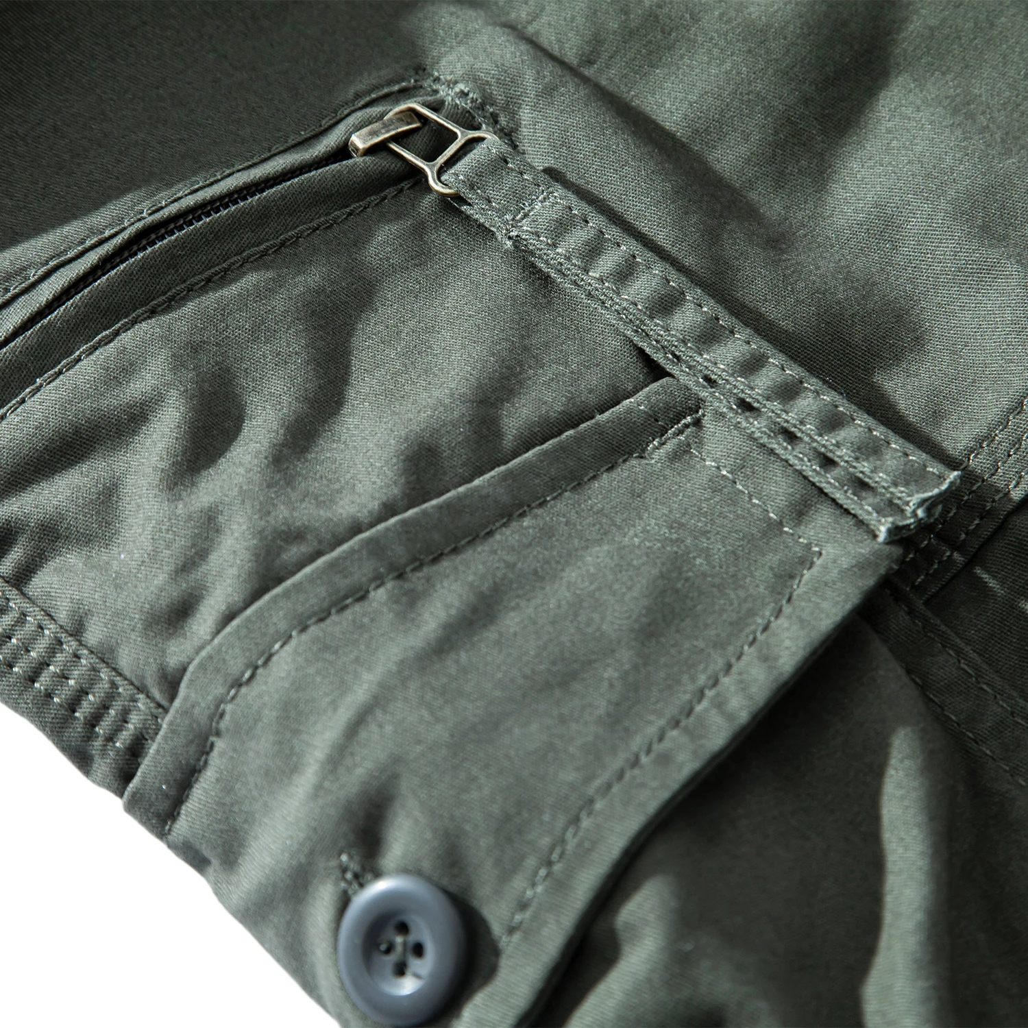 Mens Work Cargo Shorts Elastic Waist Hiking Shorts 7 Pockets 3/4 Below Knee Summer Light Weight Cotton Capri Pants - Image 3