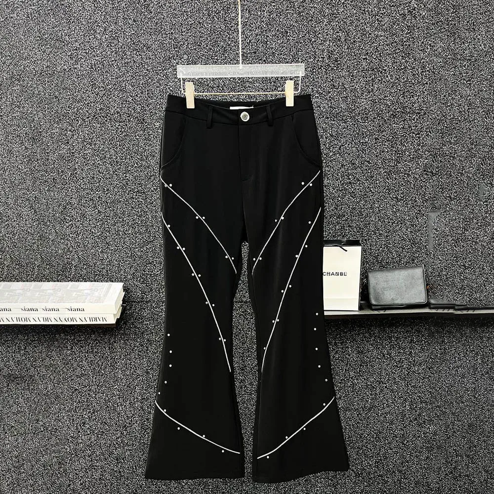 

Мужские осенние брюки с заклепками, деконструированные повседневные брюки, уличная мода, универсальные расклешенные брюки в стиле хип-хоп, мужская одежда 2025