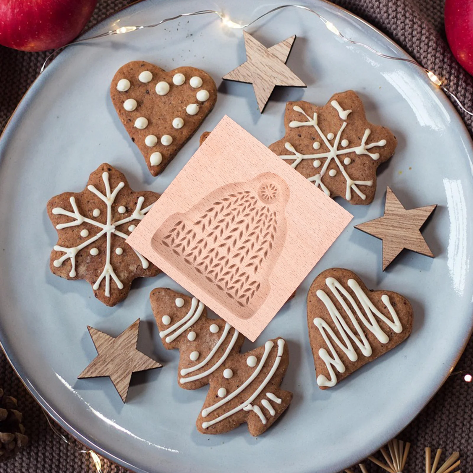 

Beech Wood Cookie Molds Xmas Hat Carved Biscuit Molds Holiday Baking Embossing Stamps DIY Christmas Baking Tools