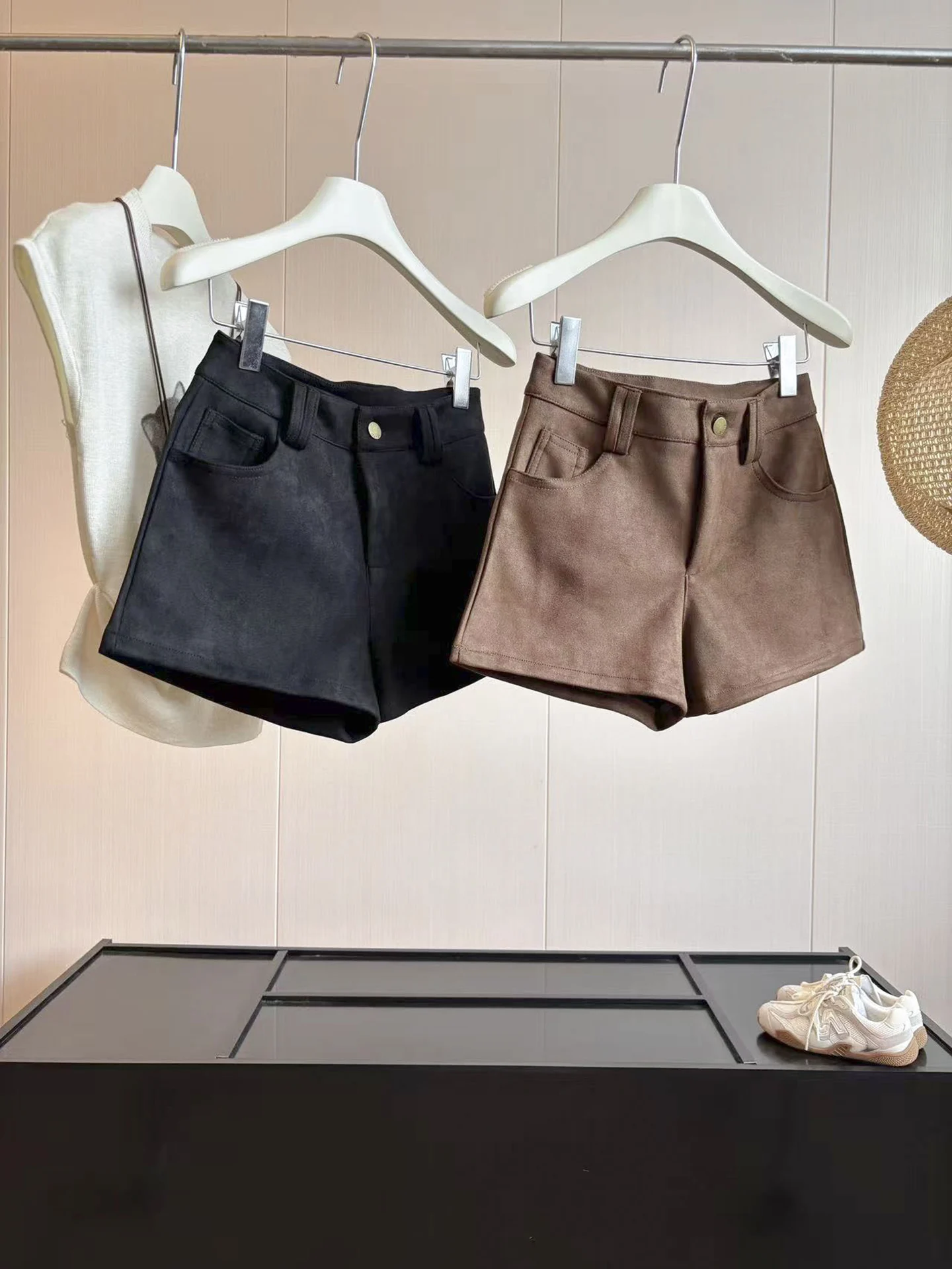 Khaki Suede Short Pants Women's High Waist Slim Fit Autumn Outerwear Booty Shorts Commute Style Polyester Fiber Ladies