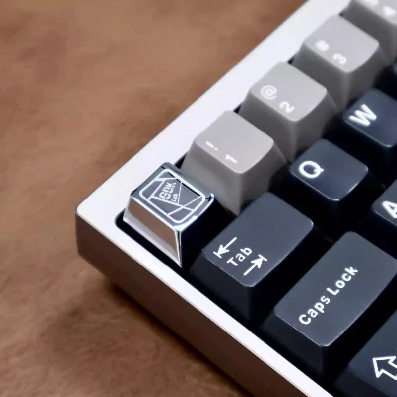 Personalisierte minimalistische Metall-Tastenkappen, individuelle Aluminium-Einzel-ESC-Tastenkappen, CNC-Kirschprofil R4 für mechanische Tastatur-Tastenkappen