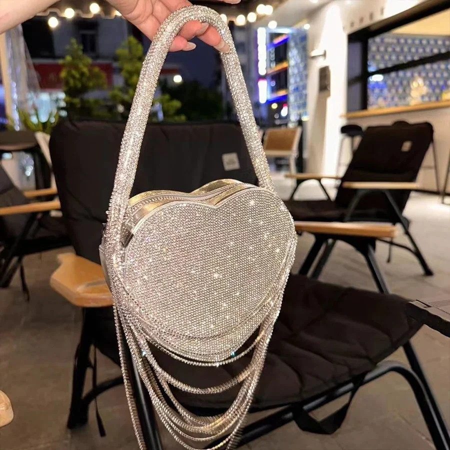 

Shiny Tassel Diamonds Heart-Shaped Evening Bags Small Clutch Purse One Side Rhinestones Shoulder Bags Party Wedding Handbags Sac