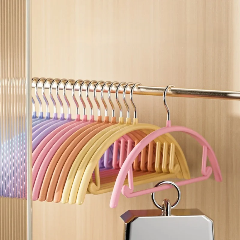 

5pcs/set Half circle dipping and thickening anti slip clothes hanger, seamless drying hanger