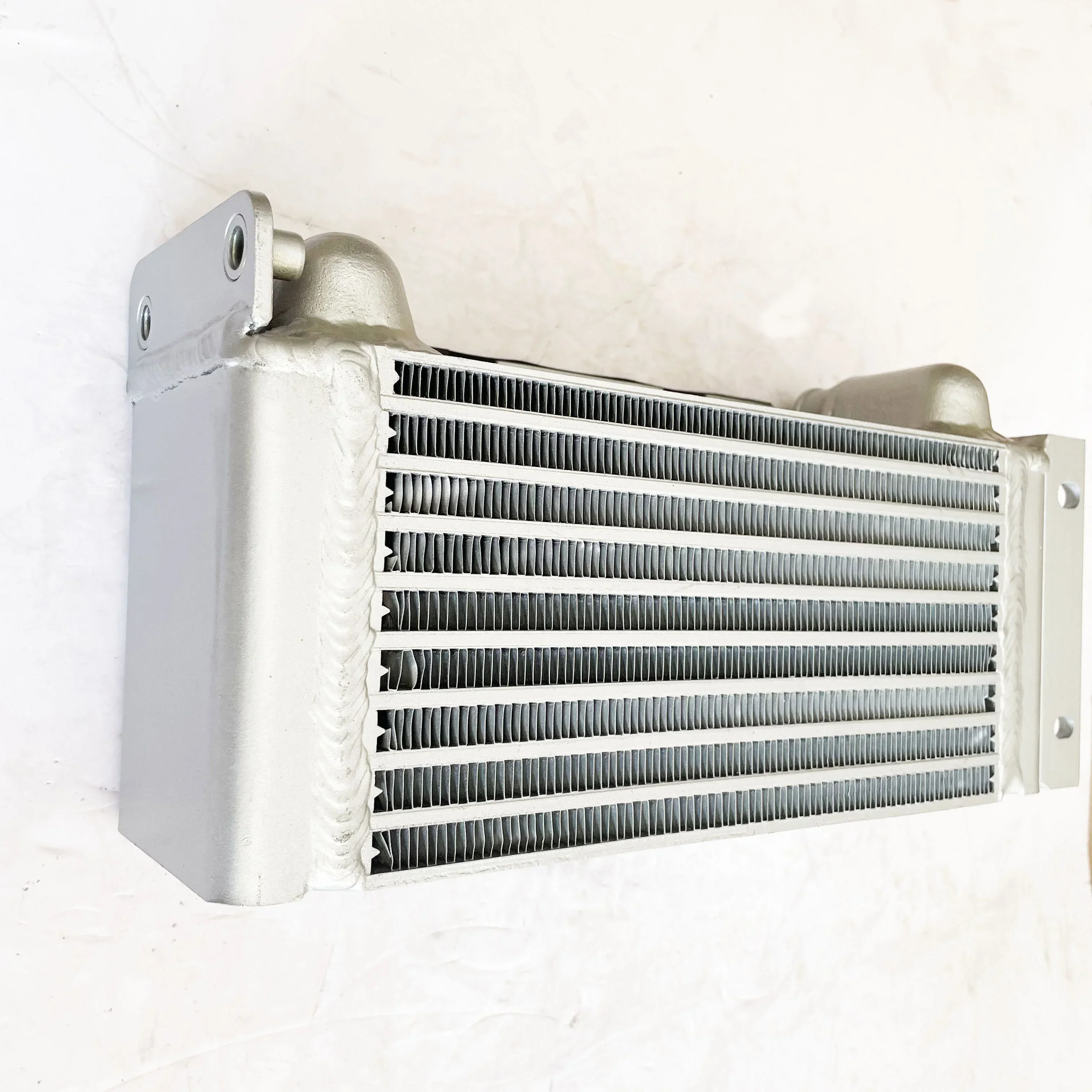 Popular Product D2011L03 F3L2011 F3L1011F Engine Oil Cooler Assy 04270828 04271712