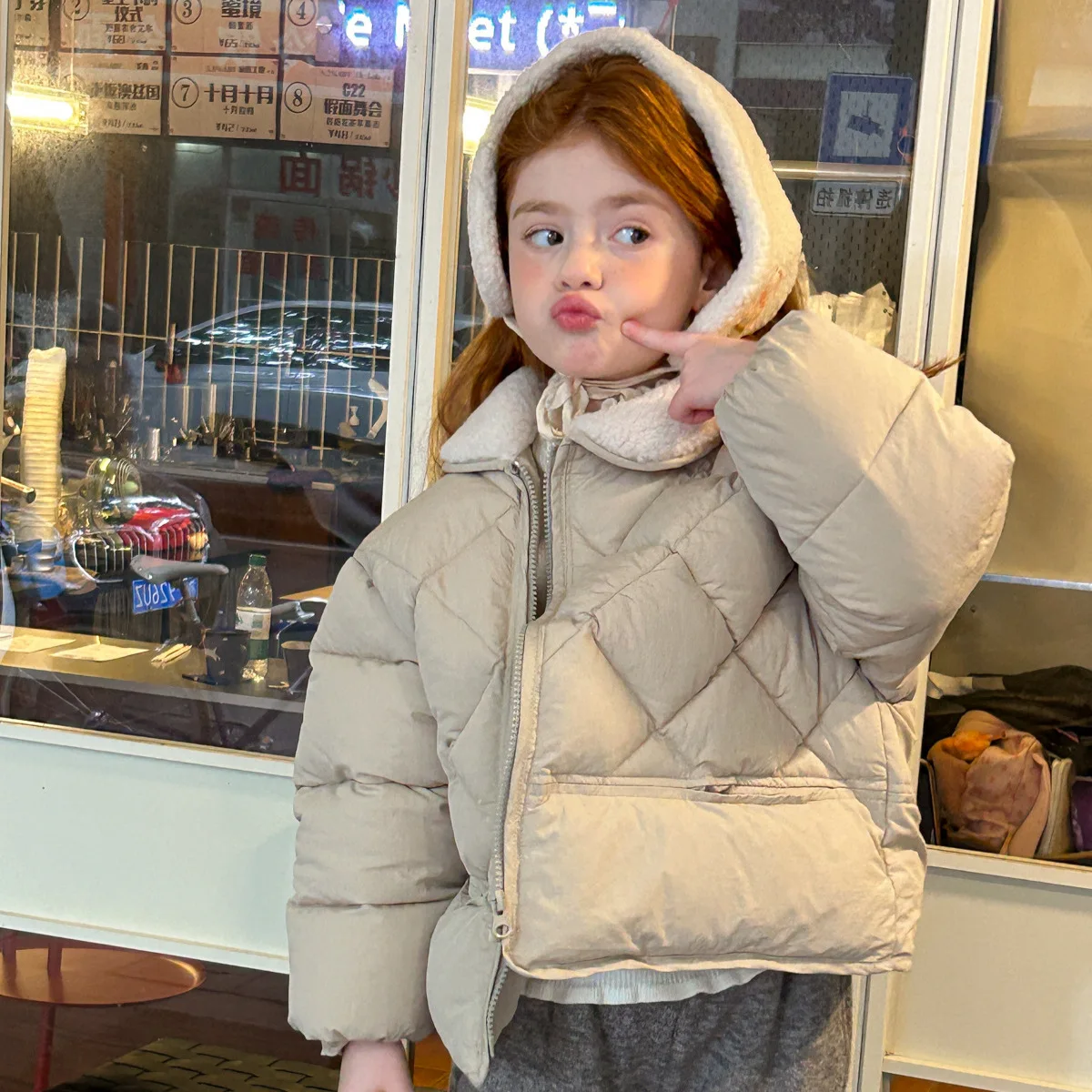 

2025 Winter Girls New Fashionable Quilted Thread Diamond Grid Children Thick Short Korean Cotton Jacket Trendy