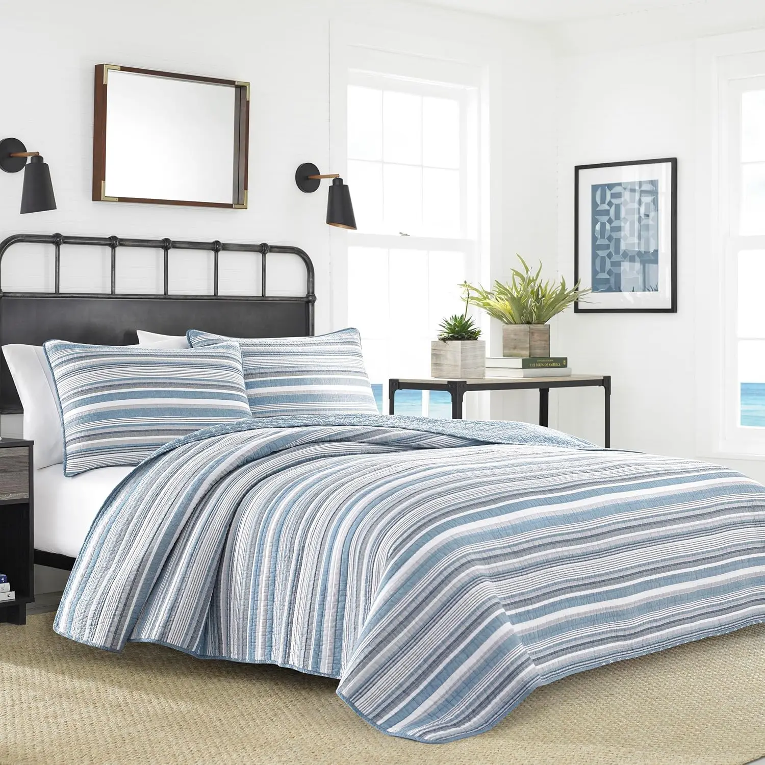 

Soft & Breathable Twin Quilt Set, Reversible 2-Piece Bedding with Pillowcase, Medium Weight Feel in Grey