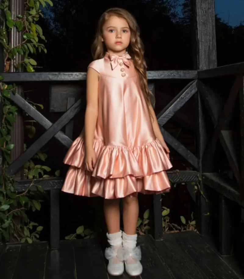 

Customized Pink Flower Girl Dresses For Wedding Satin High Collar Knee Length Cute Little Girl Elegant First Communion Ball Gown