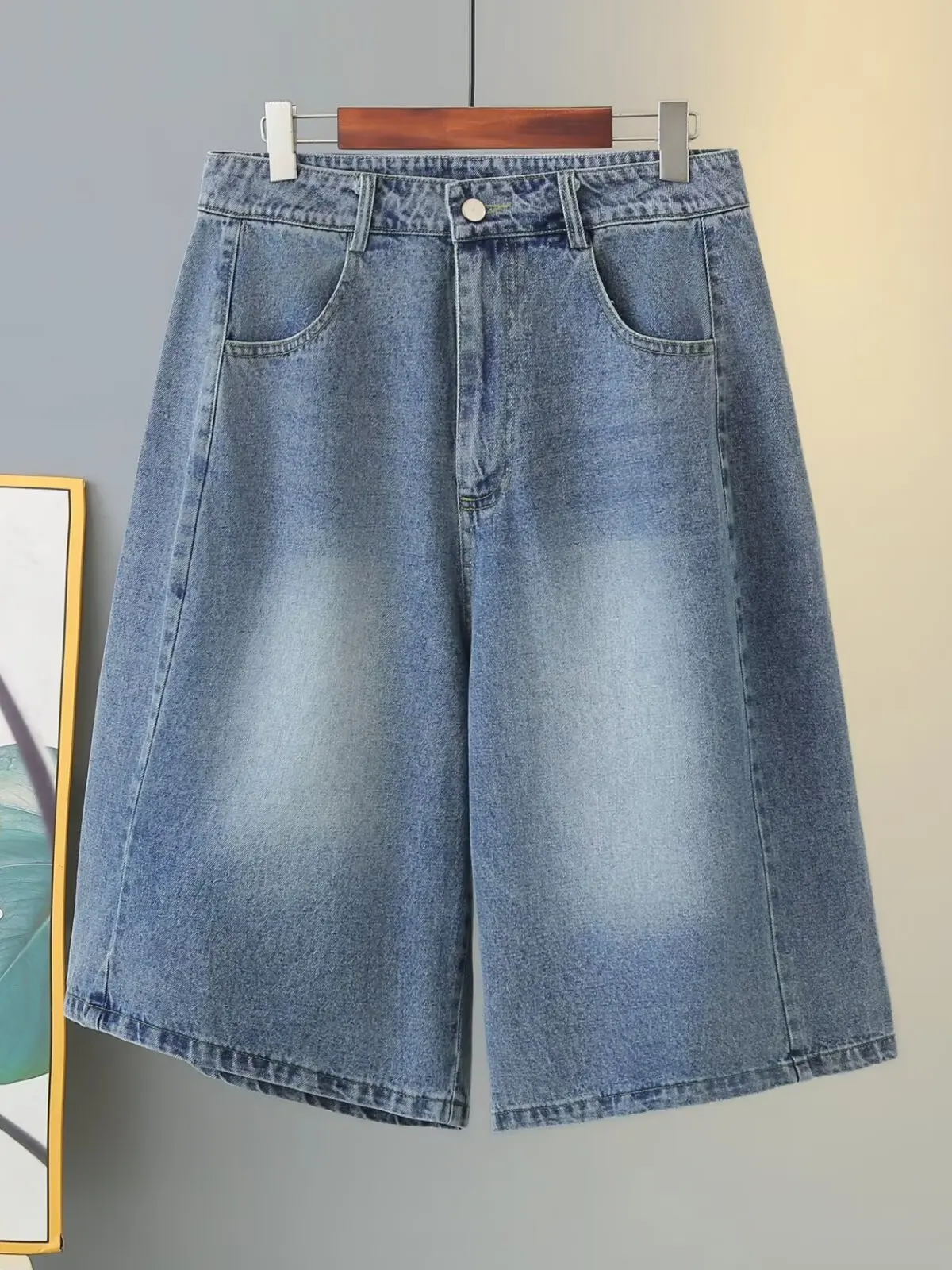 

plus Size Women's Vintage Washed Wide Leg Jeans Straight Cut Loose Slimming Summer Denim Pants High Waist Pocket Detail