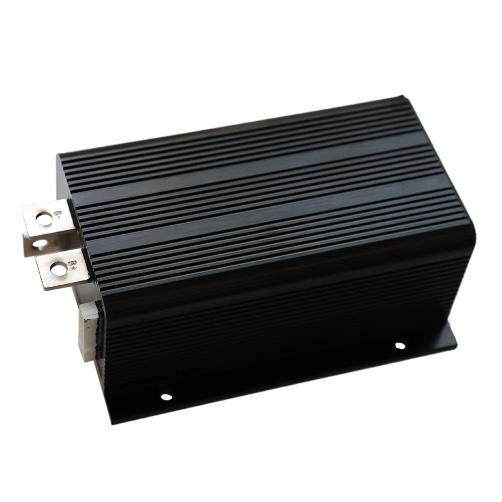 

1253-8001 Программируемый регулятор скорости двигателя 80 В 600 А EVC255-8001 для вилочного погрузчика Curtis Pallet Truck