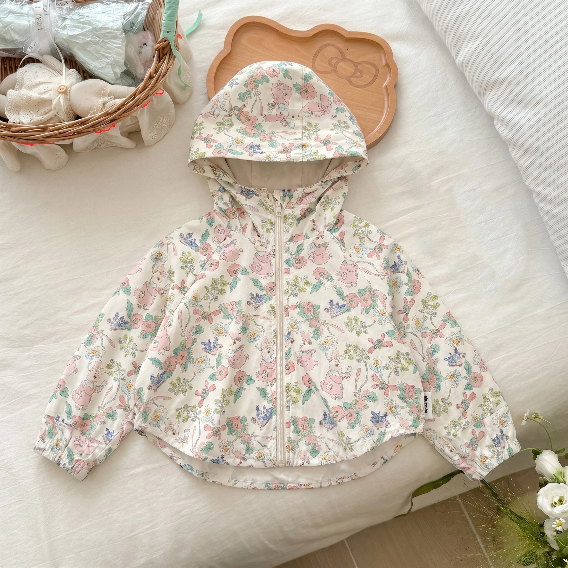 Summer Girls' Printed Hooded Sunscreen Clothing Casual Children's Air Conditioning Shirt Autumn New Style Thin Jackets