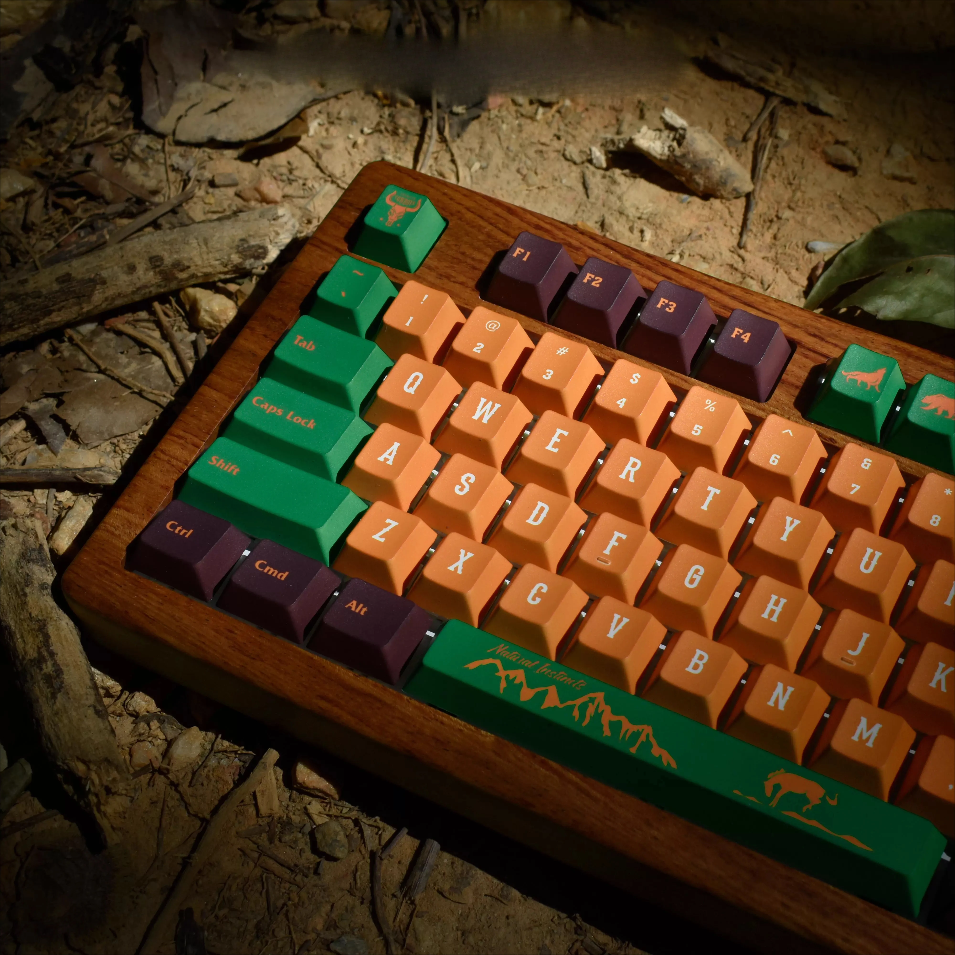 

Original keycaps - Yellowstone 172 keys Original height PBT full five-sided sublimation mechanical keyboard