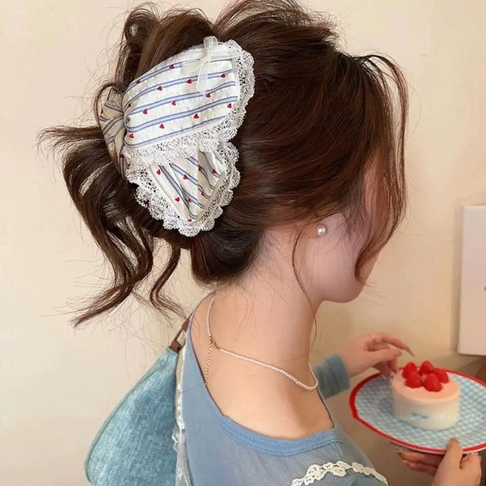 Jepit Rambut Segitiga Motif Polkadot, Jepit Rambut Besar Bentuk Hati, Jepit Rambut Lucu untuk Sehari-hari