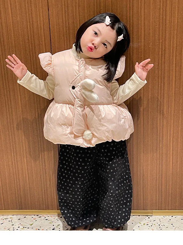 Girls Suit 2024 Autumn New Childrens Wear Korean Style Girl Baby Rabbit Cotton Vest One Fleece Floral Pants Two-piece Set image 5