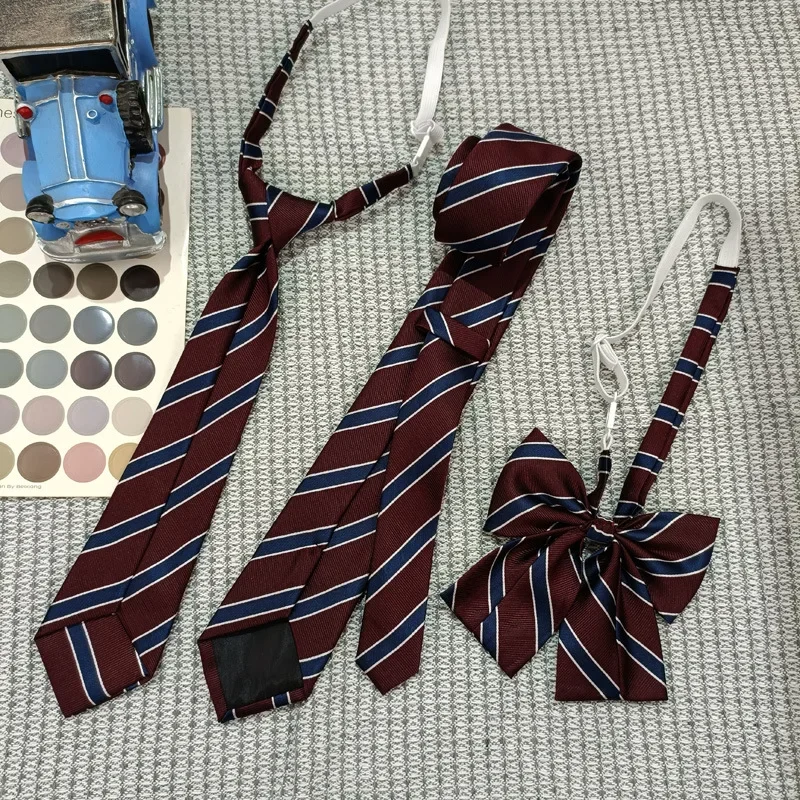 

Модный красный модный полосатый галстук, униформа аксессуаров jkdk, в сочетании с рубашками, реквизитом для фотографий и парусной академией.