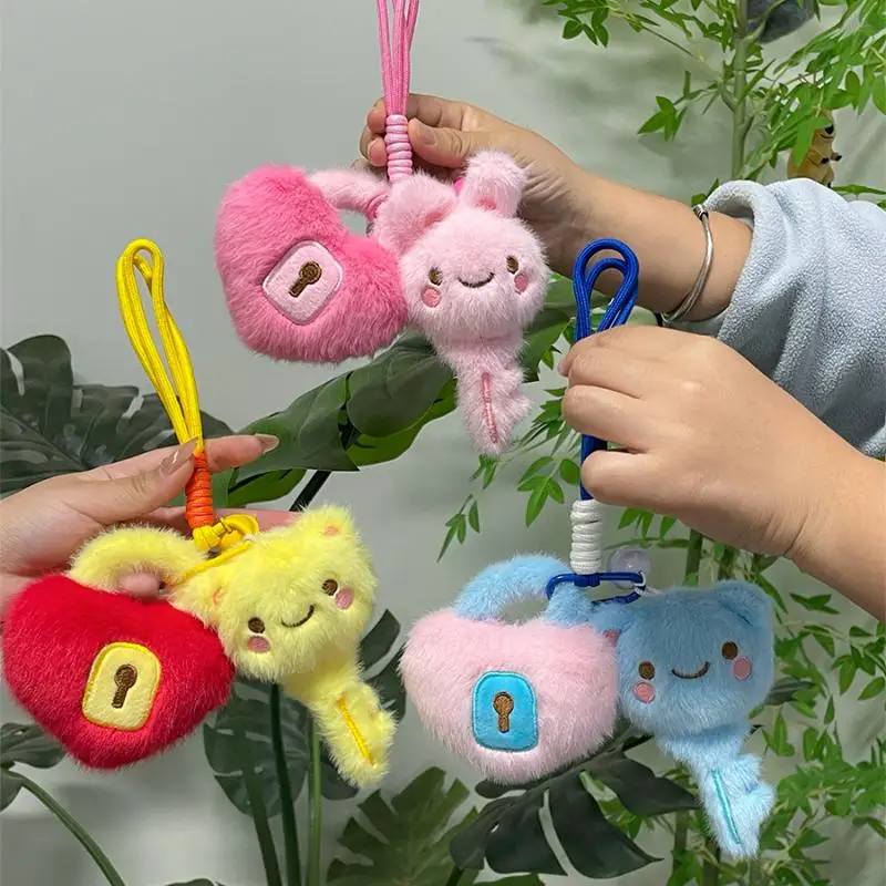 Plush Heart Keychain Cute Love Keyring Bag Charm Accessory Soft Stuffed Animal Doll Toy Car Backpack Purse Decoration Gift
