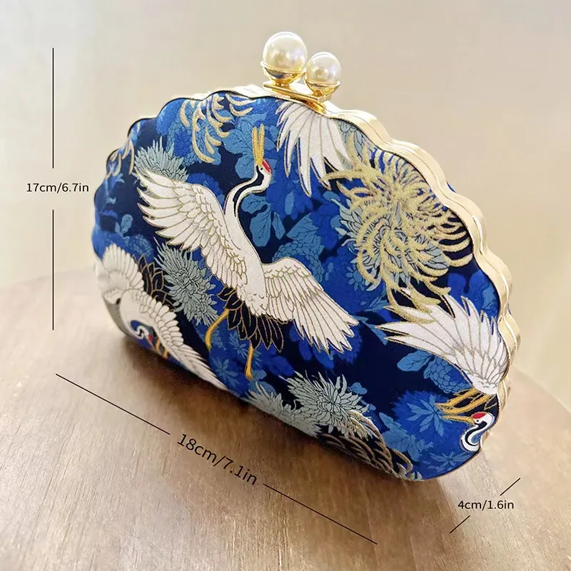 2023 Embroidery Women Evening Bag Wedding Shell Shaped Shoulder Handbags Mini Dinner Clutch Purse Pearl Hasp Purse Drop Shipping